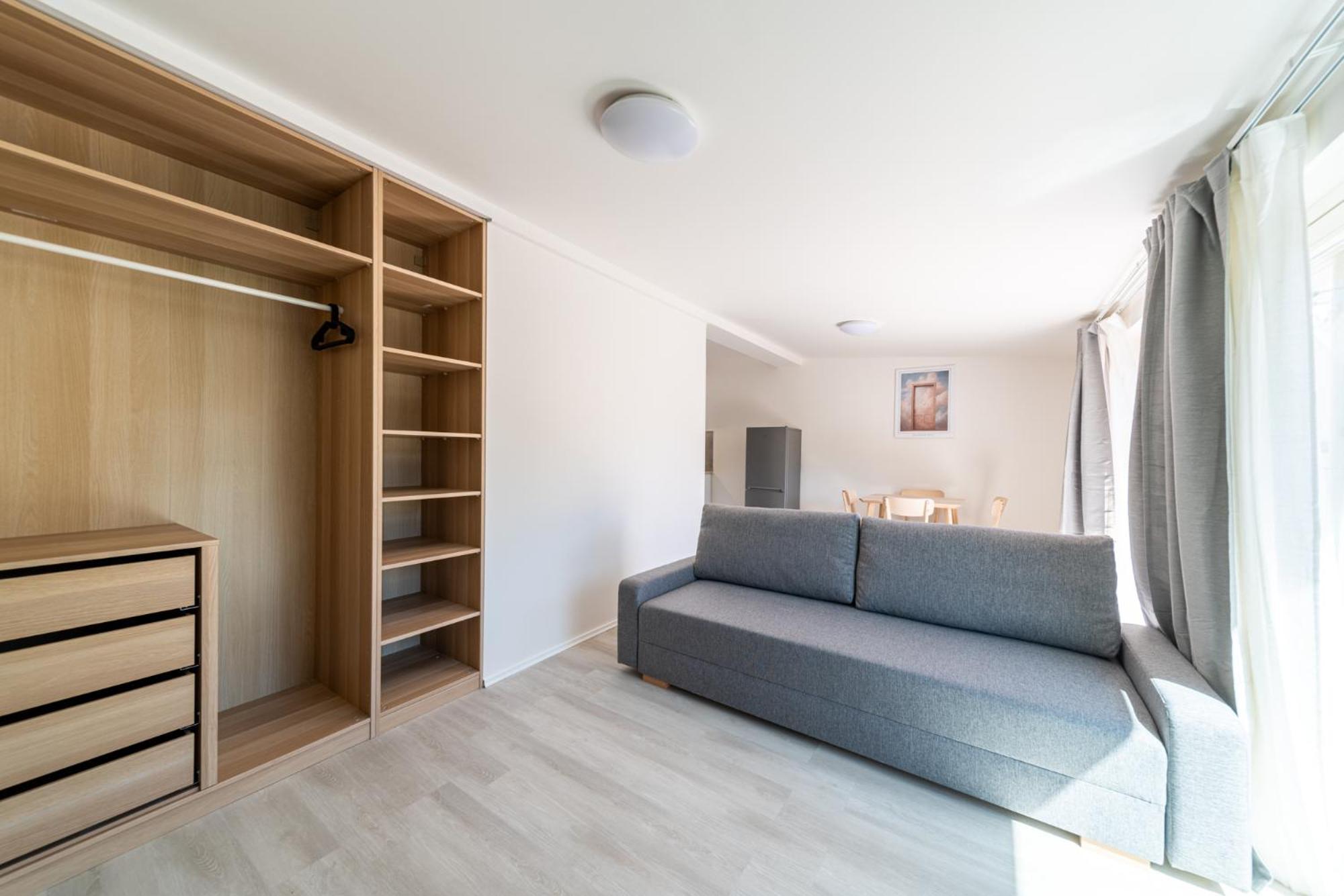 Apartments Borivojova 63 Прага Экстерьер фото