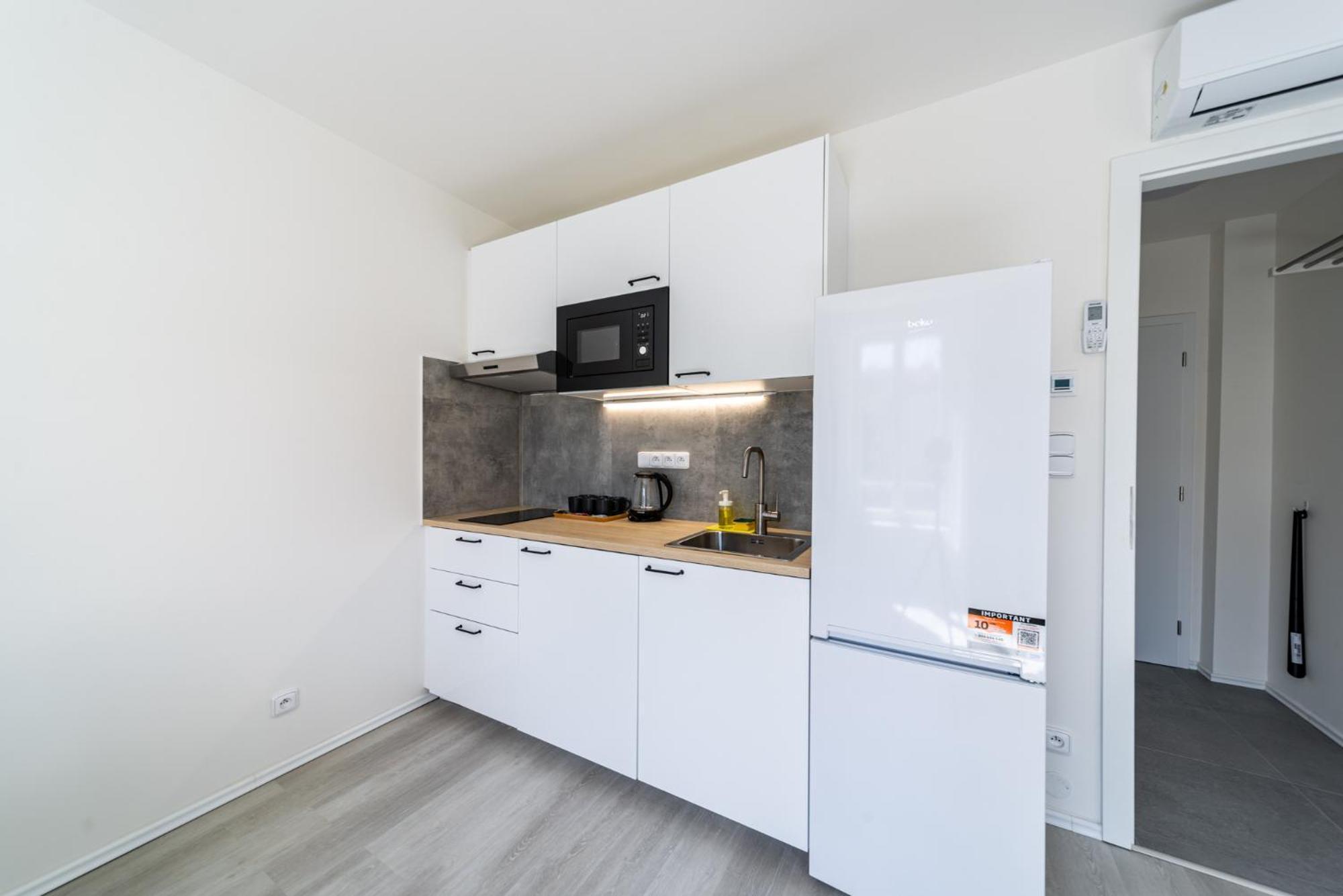 Apartments Borivojova 63 Прага Экстерьер фото